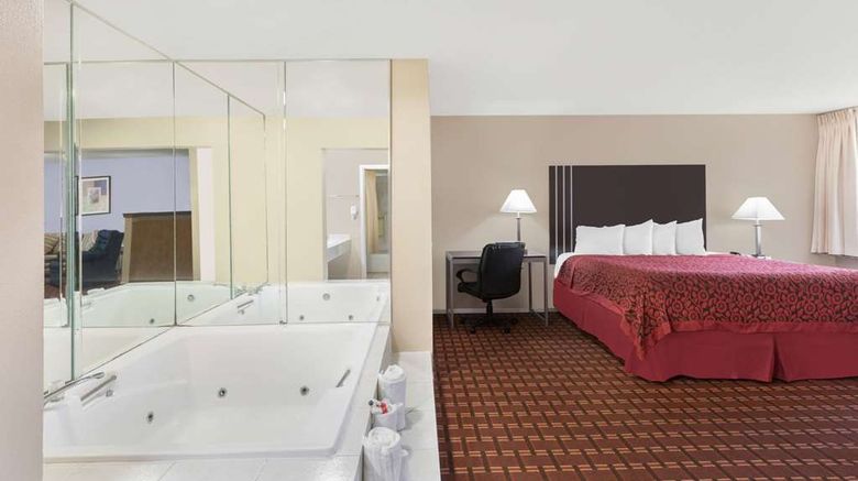 <b>Days Inn University Drive Suite</b>. Images powered by <a href="https://iceportal.shijigroup.com/" title="IcePortal" target="_blank">IcePortal</a>.