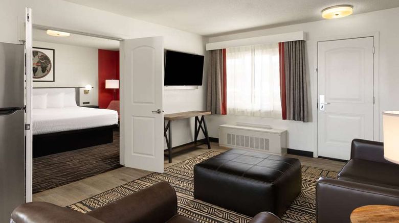 <b>Ramada Elko Stockmen's Hotel & Casino Suite</b>. Images powered by <a href="https://iceportal.shijigroup.com/" title="IcePortal" target="_blank">IcePortal</a>.