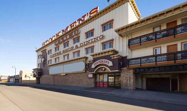 Ramada Elko Stockmen's Hotel & Casino Exterior