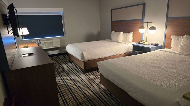 <b>AmericInn by Wyndham Beloit Room</b>. Images powered by <a href="https://iceportal.shijigroup.com/" title="IcePortal" target="_blank">IcePortal</a>.