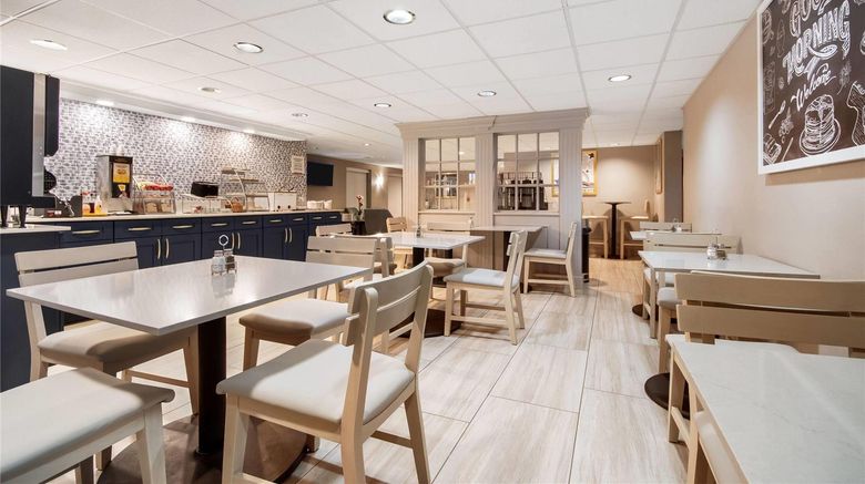 <b>AmericInn by Wyndham Beloit Restaurant</b>. Images powered by <a href="https://iceportal.shijigroup.com/" title="IcePortal" target="_blank">IcePortal</a>.