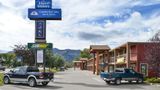 EasyStay Inn & Suites Fernie Exterior
