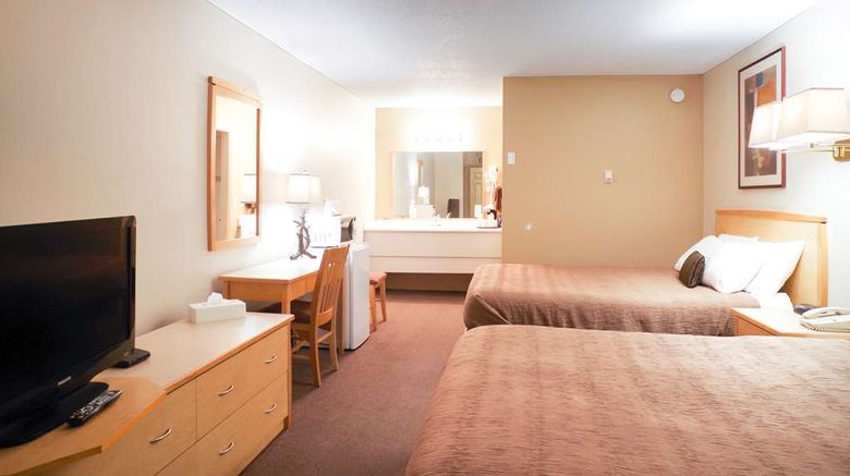 <b>EasyStay Inn & Suites Fernie Room</b>. Images powered by <a href="https://iceportal.shijigroup.com/" title="IcePortal" target="_blank">IcePortal</a>.