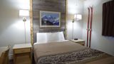 EasyStay Inn & Suites Fernie Room