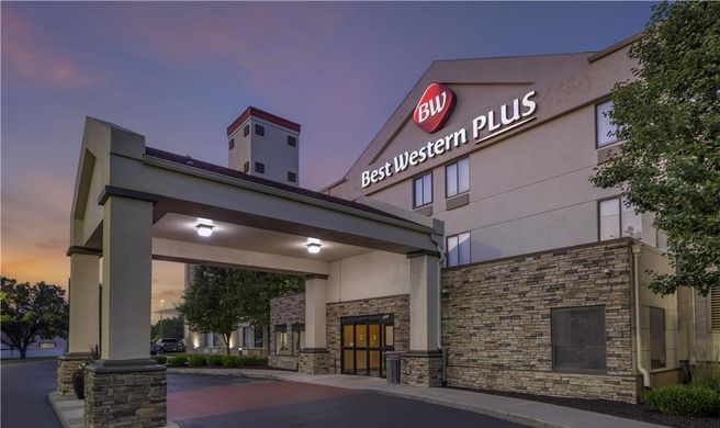 Best Western Plus Lees Summit Inn Exterior
