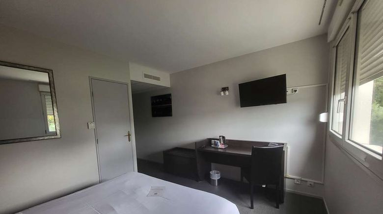 <b>Kyriad Tours-Joue Les Tours Room</b>. Images powered by <a href="https://iceportal.shijigroup.com/" title="IcePortal" target="_blank">IcePortal</a>.