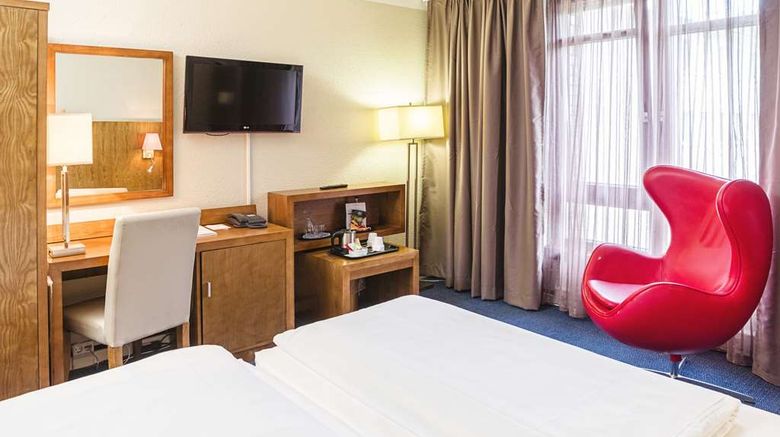 <b>Golden Tulip Bielefeld City Room</b>. Images powered by <a href="https://iceportal.shijigroup.com/" title="IcePortal" target="_blank">IcePortal</a>.