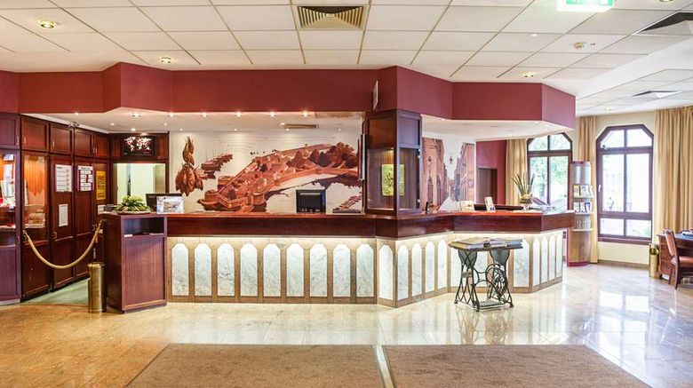 <b>Golden Tulip Bielefeld City Lobby</b>. Images powered by <a href="https://iceportal.shijigroup.com/" title="IcePortal" target="_blank">IcePortal</a>.