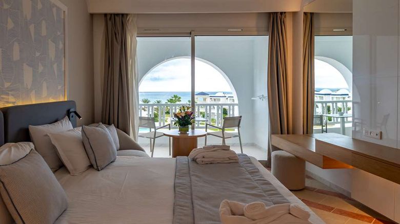 <b>Golden Tulip Taj Sultan Resort Room</b>. Images powered by <a href="https://iceportal.shijigroup.com/" title="IcePortal" target="_blank">IcePortal</a>.