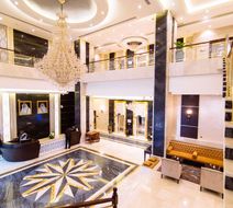 Golden Tulip Doha Lobby