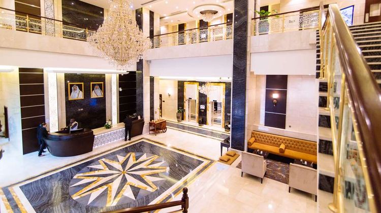 Golden Tulip Doha Lobby