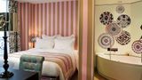 <b>Hotel Le Bellechasse Room</b>. Images powered by <a href="https://iceportal.shijigroup.com/" title="IcePortal" target="_blank">IcePortal</a>.