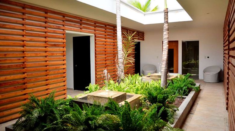 <b>Playa Blanca All-Inclusive Beach Resort Spa</b>. Images powered by <a href="https://iceportal.shijigroup.com/" title="IcePortal" target="_blank">IcePortal</a>.