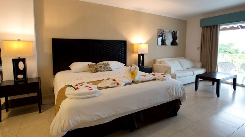 <b>Playa Blanca All-Inclusive Beach Resort Room</b>. Images powered by <a href="https://iceportal.shijigroup.com/" title="IcePortal" target="_blank">IcePortal</a>.