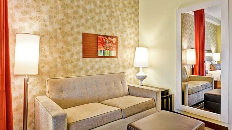 Home2 Suites by Hilton Charlotte Airport Room