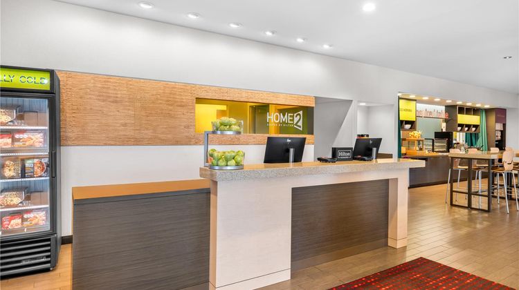 Home2 Suites by Hilton Charlotte Airport Lobby