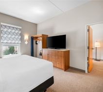 Home2 Suites by Hilton Charlotte Airport Room