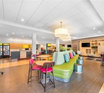 Home2 Suites by Hilton Charlotte Airport Lobby