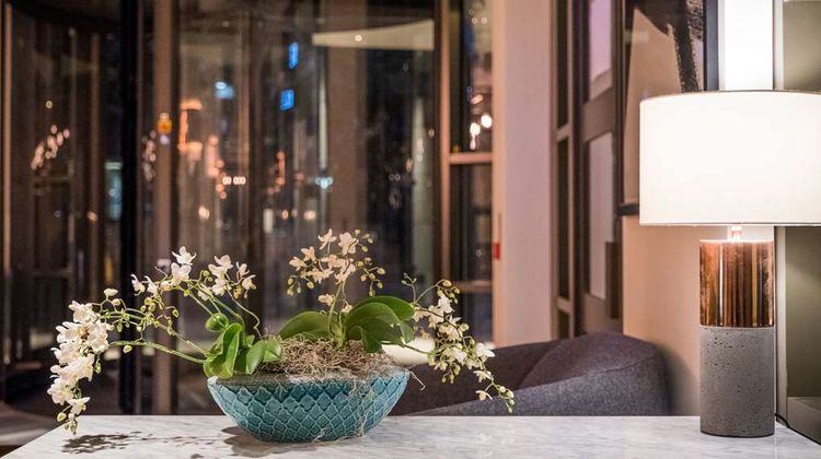 DoubleTree London Kingston Upon Thames Lobby