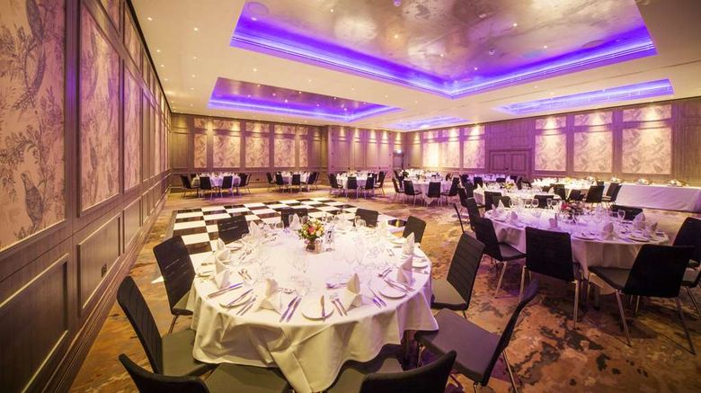 <b>DoubleTree London Kingston Upon Thames Restaurant</b>. Images powered by <a href="https://iceportal.shijigroup.com/" title="IcePortal" target="_blank">IcePortal</a>.
