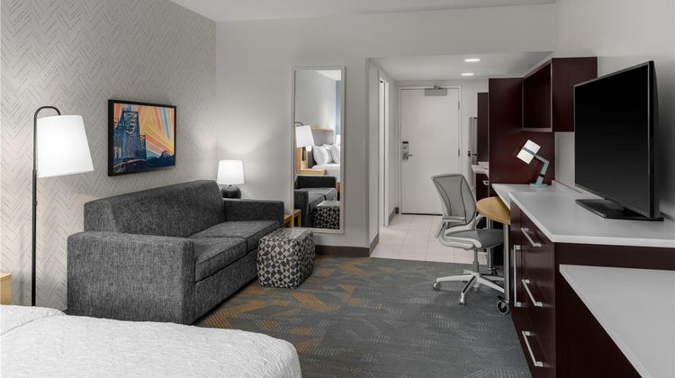 Home2 Suites by Hilton La Crosse Room