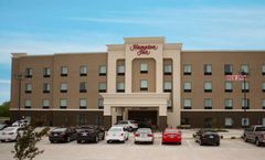 Hampton Inn McPherson
