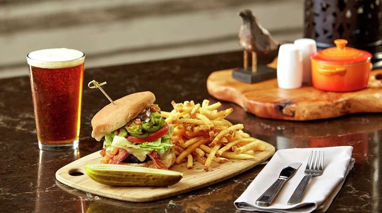 Hilton Garden Inn Mission Valley Stadium Restaurant