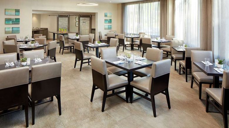 <b>Hilton Garden Inn Mission Valley Stadium Restaurant</b>. Images powered by <a href="https://iceportal.shijigroup.com/" title="IcePortal" target="_blank">IcePortal</a>.