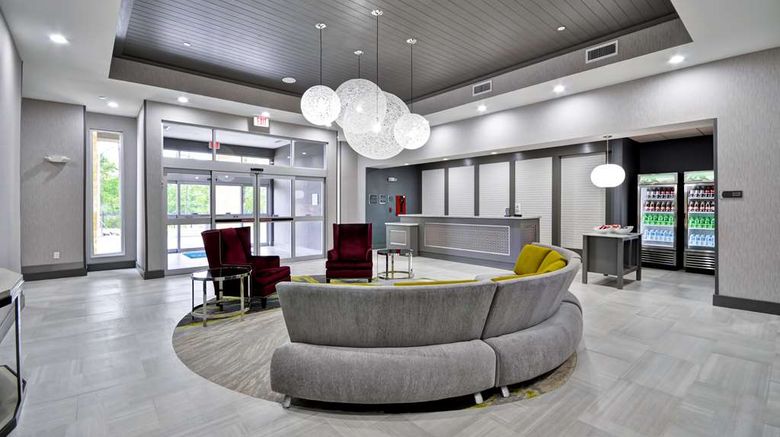 <b>Homewood Suites by Hilton Tyler Lobby</b>. Images powered by <a href="https://iceportal.shijigroup.com/" title="IcePortal" target="_blank">IcePortal</a>.