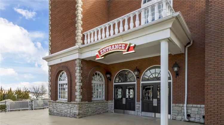 Best Western Plus Boomtown Casino Hotel Exterior