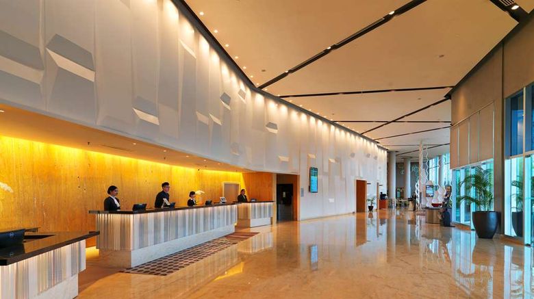 <b>Eastin Hotel Penang Lobby</b>. Images powered by <a href="https://iceportal.shijigroup.com/" title="IcePortal" target="_blank">IcePortal</a>.