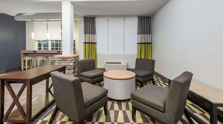 <b>Microtel Inn & Suites New Martinsville Lobby</b>. Images powered by <a href="https://iceportal.shijigroup.com/" title="IcePortal" target="_blank">IcePortal</a>.