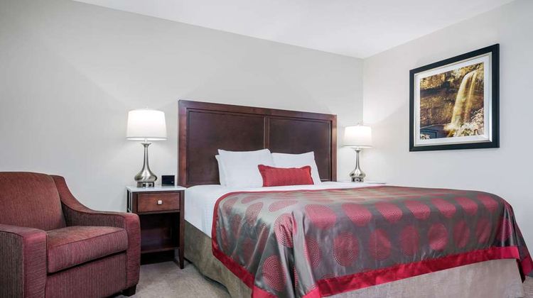Ramada Minneapolis/Golden Valley Room