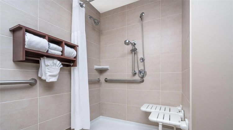 Ramada Minneapolis/Golden Valley Room