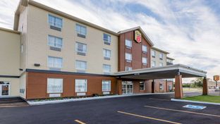 Super 8 Mont Laurier