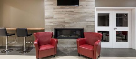 Super 8 Mont Laurier Lobby