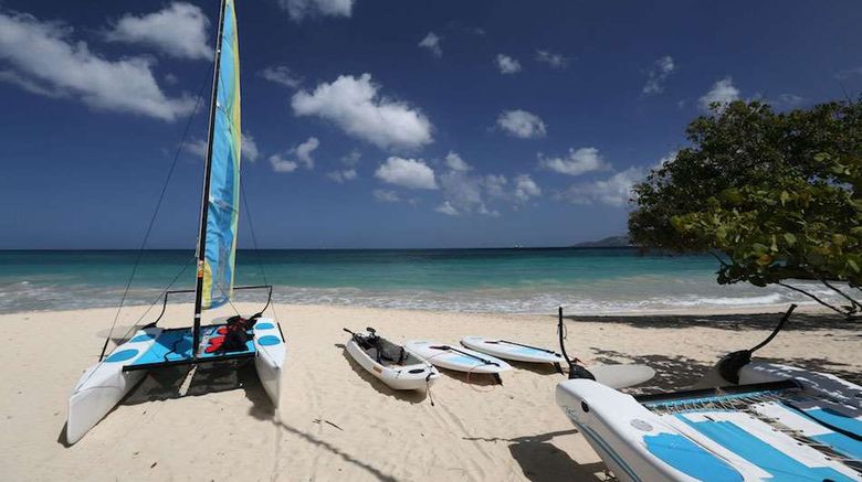 <b>Mount Cinnamon Resort & Beach Club Recreation</b>. Images powered by <a href="https://iceportal.shijigroup.com/" title="IcePortal" target="_blank">IcePortal</a>.