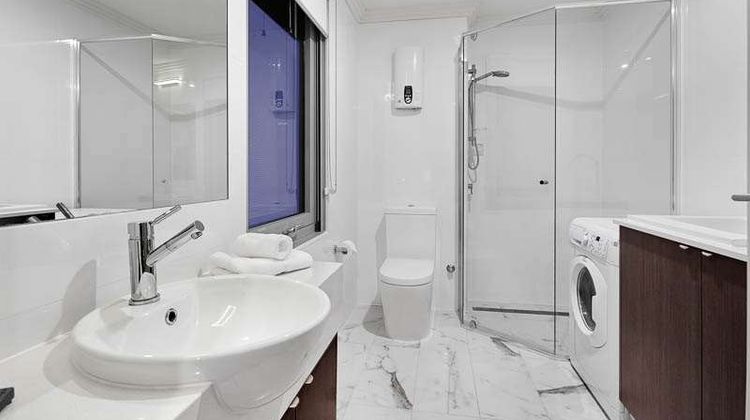 Attika Hotel Room