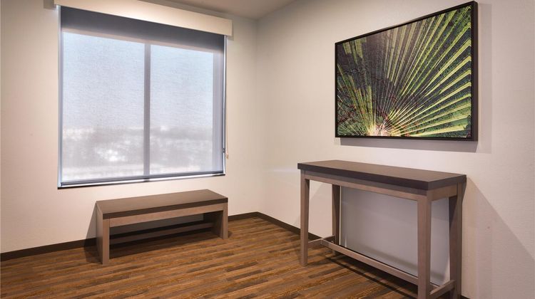 Hyatt House at Anaheim Resort/Conv Ctr Suite