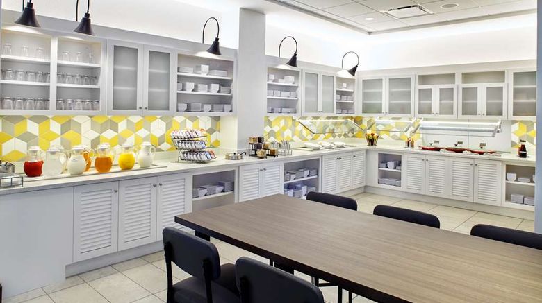 <b>Hyatt Place Cleveland/Lyndhurst/Legacy V Restaurant</b>. Images powered by <a href="https://iceportal.shijigroup.com/" title="IcePortal" target="_blank">IcePortal</a>.