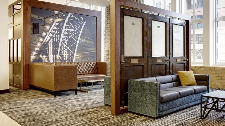Hyatt Place St. Paul/Downtown Lobby