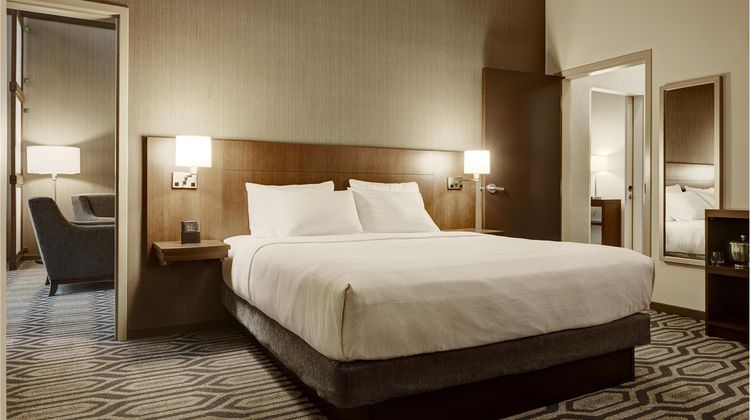 Hyatt Place St. Paul/Downtown Suite