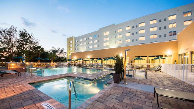 <b>Hyatt Place Orlando Lake Buena Vista Pool</b>. Images powered by <a href="https://iceportal.shijigroup.com/" title="IcePortal" target="_blank">IcePortal</a>.
