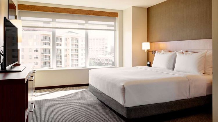 Hyatt Place Arlington Courthouse Plaza Suite