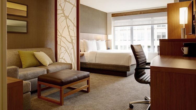 Hyatt Place Arlington Courthouse Plaza Room