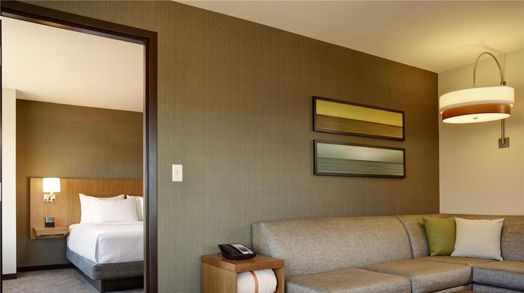Hyatt Place Arlington Courthouse Plaza Suite