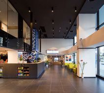 Hampton by Hilton Istanbul Kurtkoy Lobby