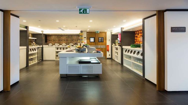 Hampton by Hilton Istanbul Kurtkoy Restaurant