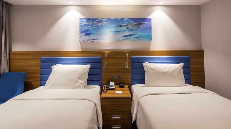 <b>Hampton by Hilton Istanbul Kurtkoy Room</b>. Images powered by <a href="https://iceportal.shijigroup.com/" title="IcePortal" target="_blank">IcePortal</a>.