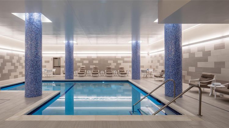 Embassy Suites Minneapolis Downtown Pool